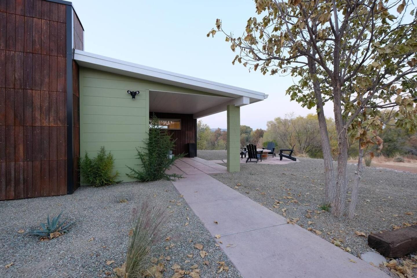 Pitchner Place Creekfront Hot Tub Fire Pit Cornville Exterior photo
